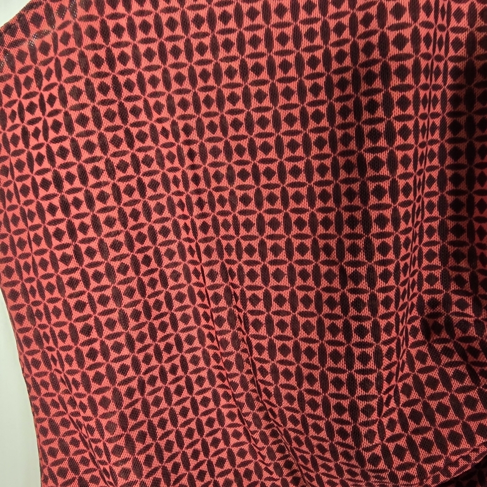 NWOT Cabi Women's Reversible Red/Brown Geo Print Ruched Sleeveless Tank Size M - Picture 5 of 11